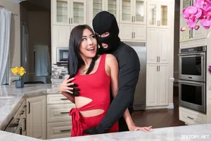 VENX-156 Một cô dì tuyệt vời với bộ ngực lớn và dày được viết bởi Yuki Kikuchi