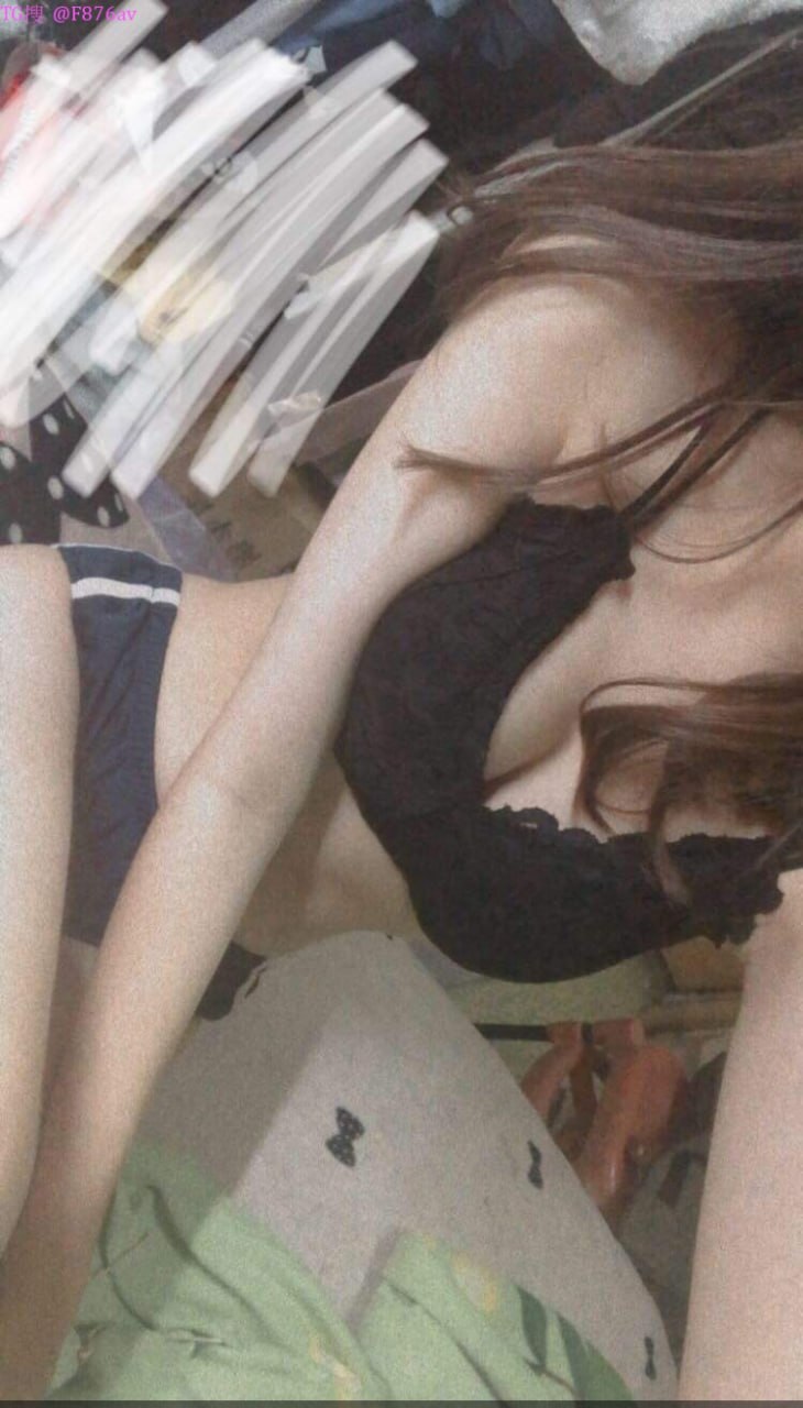 Hồng hài nhi thầm thương chị hàng xóm