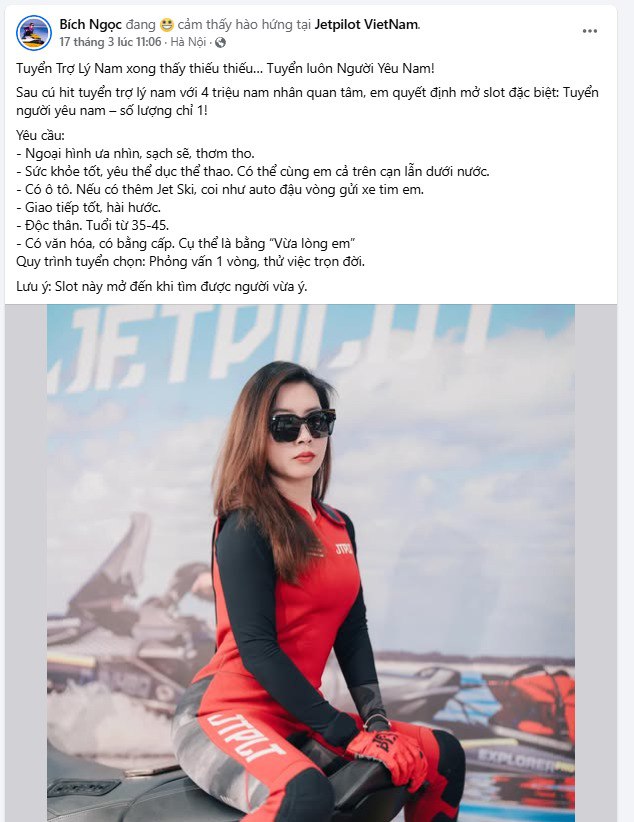 Chồng của người hàng xóm tôi không có nhà và nhờ tôi giúp. Cái mông trắng to trông thật ngầu.